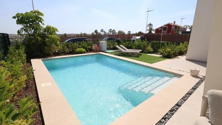 Villa de 3 dormitorios en Algorfa, Spain No. 1438 № 2