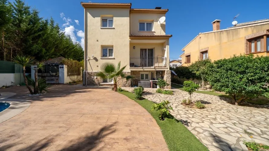 Apartamento de 5 dormitorios en San Martín de Valdeiglesias, Spain No. 1245 № 13