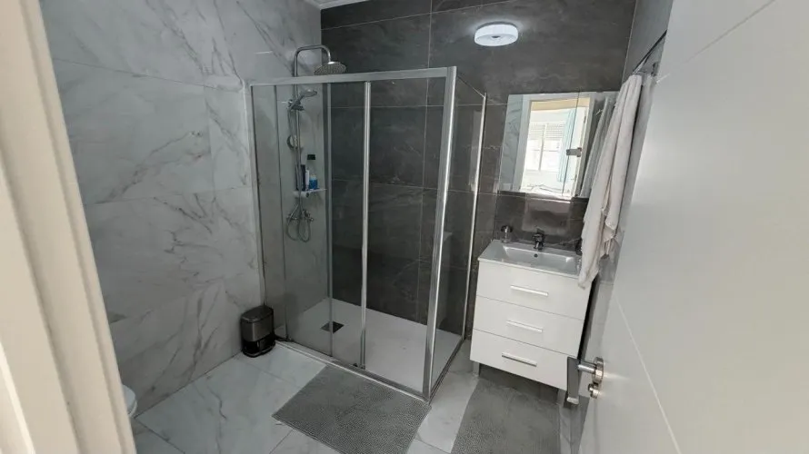 Apartamento de 3 dormitorios en Torrevieja, Spain No. 1010 № 6