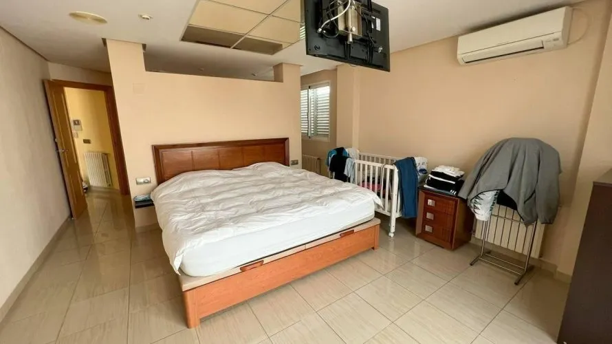 Apartamento de 4 dormitorios en Manises, Spain No. 1369 № 14
