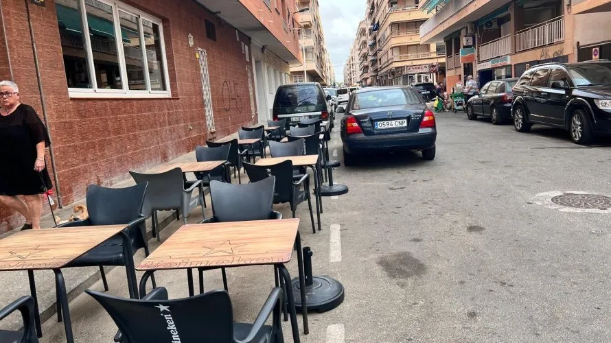 Propiedad comercial de 158m² en Torrevieja, Spain No. 609 № 1