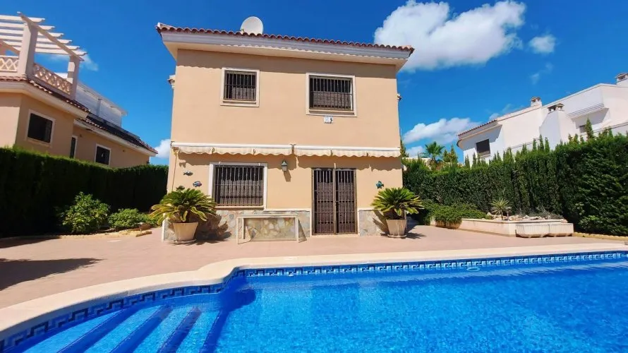 Villa de 3 dormitorios en Ciudad Quesada, Spain No. 510 № 6