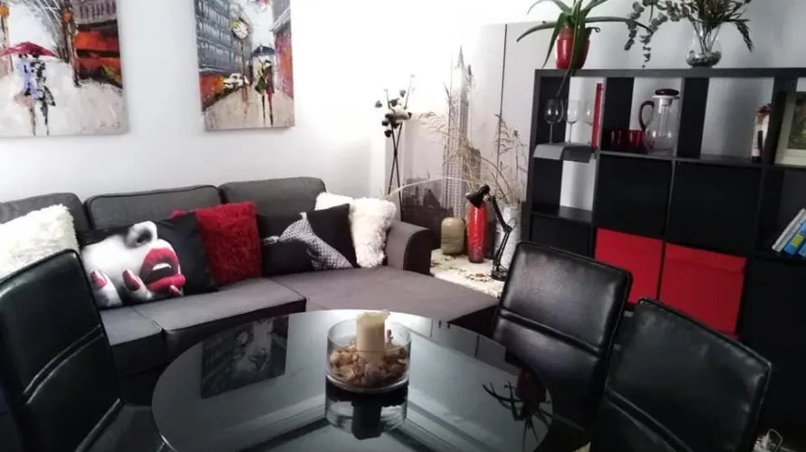 Apartamento de 2 dormitorios en Valencia, Spain No. 919 № 9