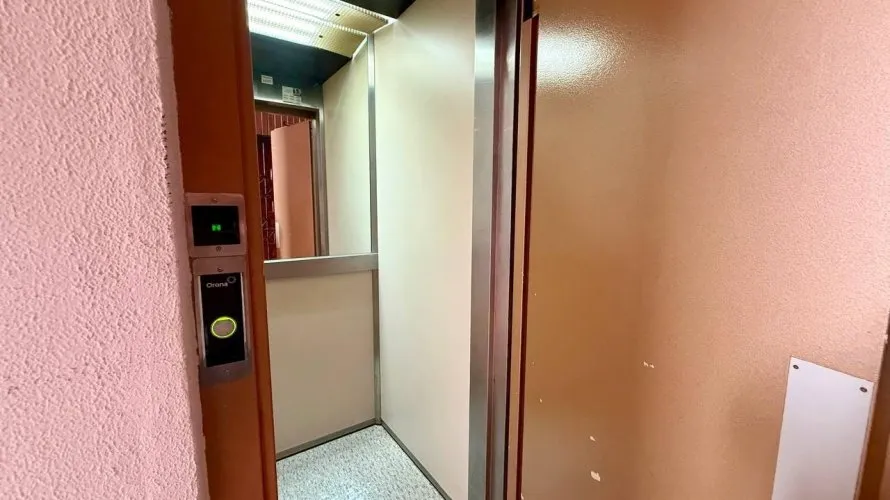 Apartamento de 2 dormitorios en Torrevieja, Spain No. 2911 № 2
