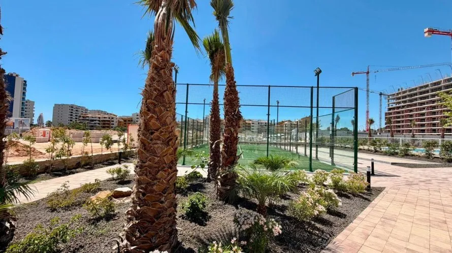 Apartamento de 2 dormitorios en Torrevieja, Spain No. 1600 № 2