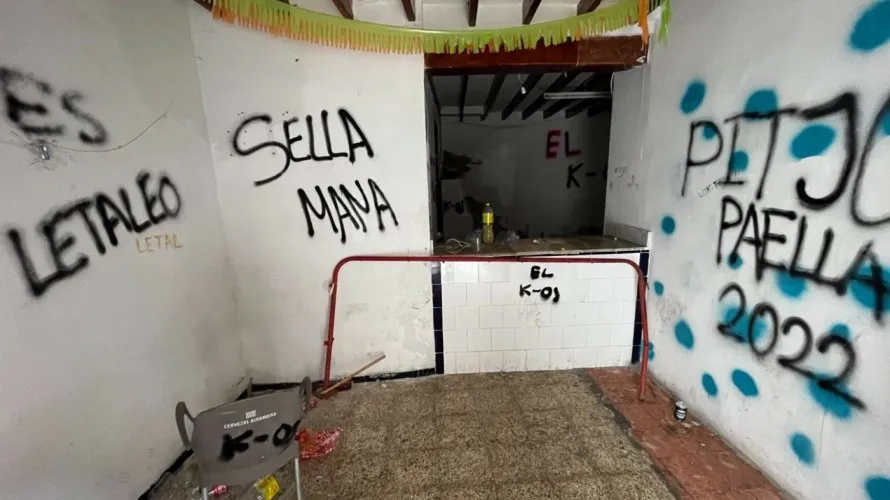 Сasa de 6 dormitorios en Sella, Spain No. 2707 № 20