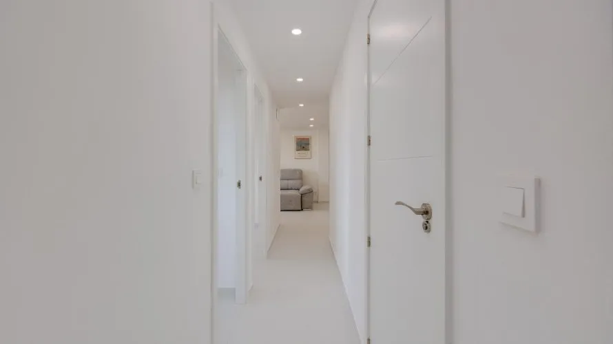 Apartamento de 3 dormitorios en Torrevieja, Spain No. 908 № 28