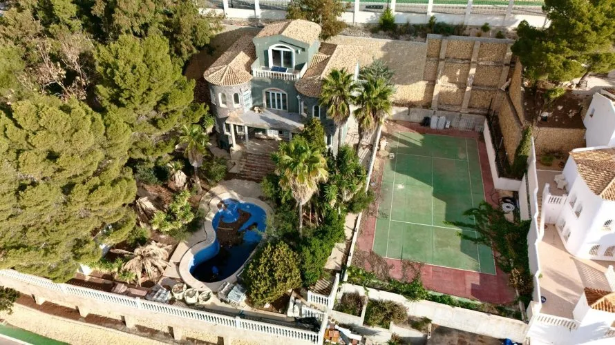Сasa de 4 dormitorios en Zona Altea Hills, Spain No. 691 № 8