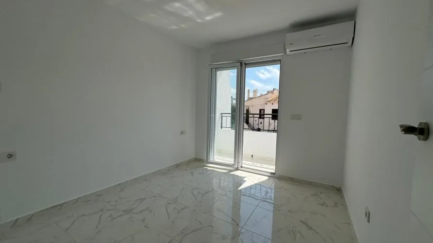 Сasa de 3 dormitorios en Torrevieja, Spain No. 827 № 4
