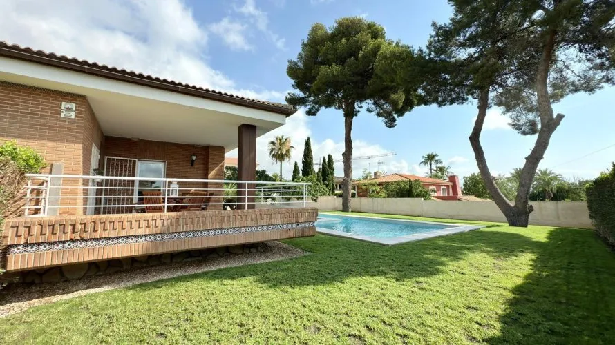 Villa de 3 dormitorios en La Nucia, Spain No. 80 № 27