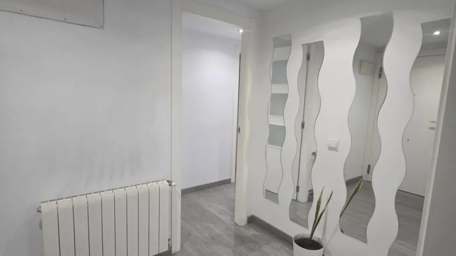 Apartamento de 4 dormitorios en Paterna, Spain No. 1521 № 24