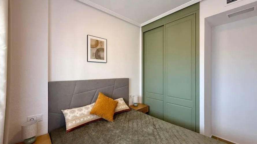 Apartamento de 3 dormitorios en Guardamar del Segura, Spain No. 1062 № 20