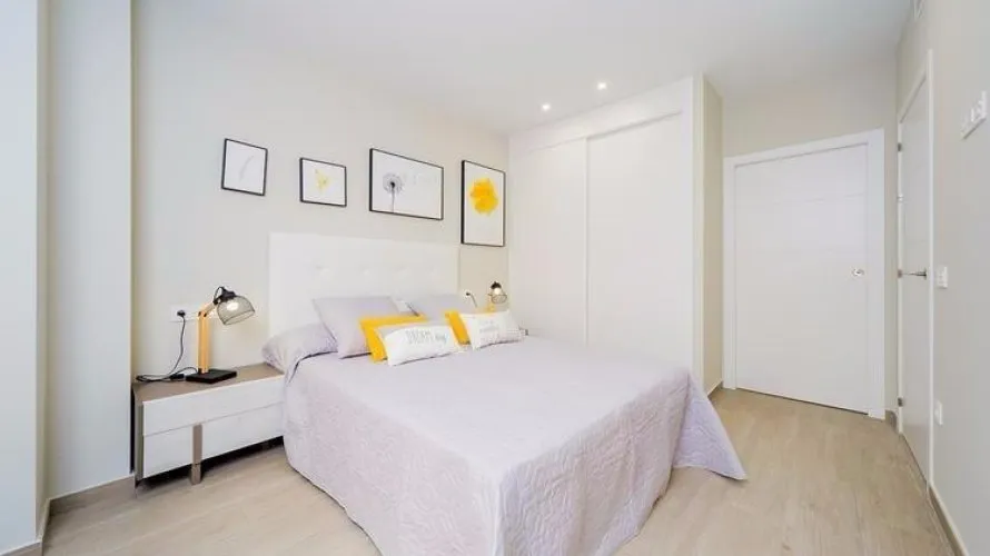 Apartamento de 2 dormitorios en La Mata, Spain No. 105 № 3