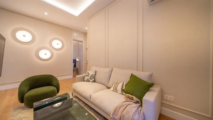 Apartamento de 3 dormitorios en Madrid, Spain No. 174 № 2