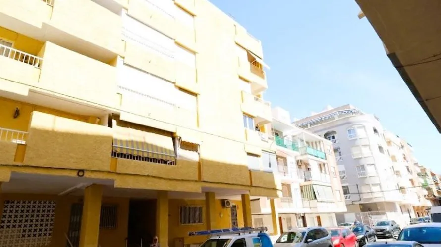 Apartamento de 3 dormitorios en Torrevieja, Spain No. 1194 № 14