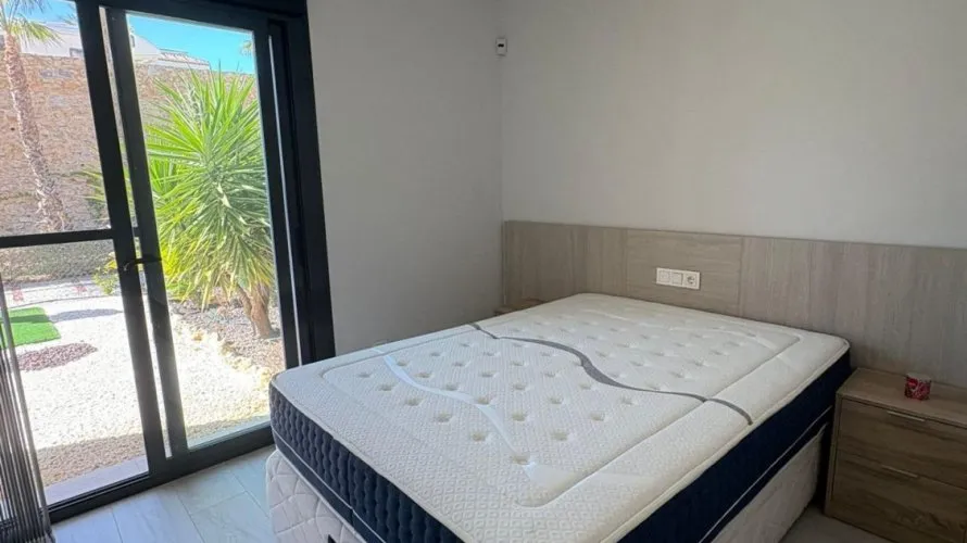 Apartamento de 2 dormitorios en Villamartin, Spain No. 1057 № 15