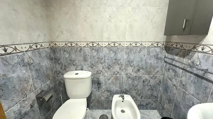 Apartamento de 4 dormitorios en Torrevieja, Spain No. 800 № 17