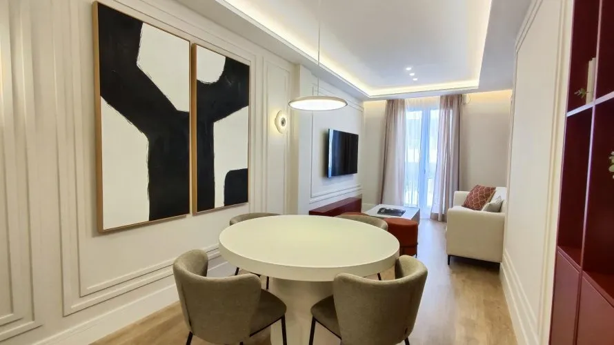 Apartamento de 2 dormitorios en Madrid, Spain No. 675