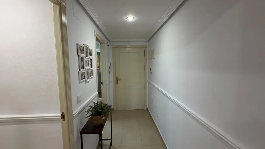 Apartamento de 2 dormitorios en Alicante, Spain No. 911 № 27