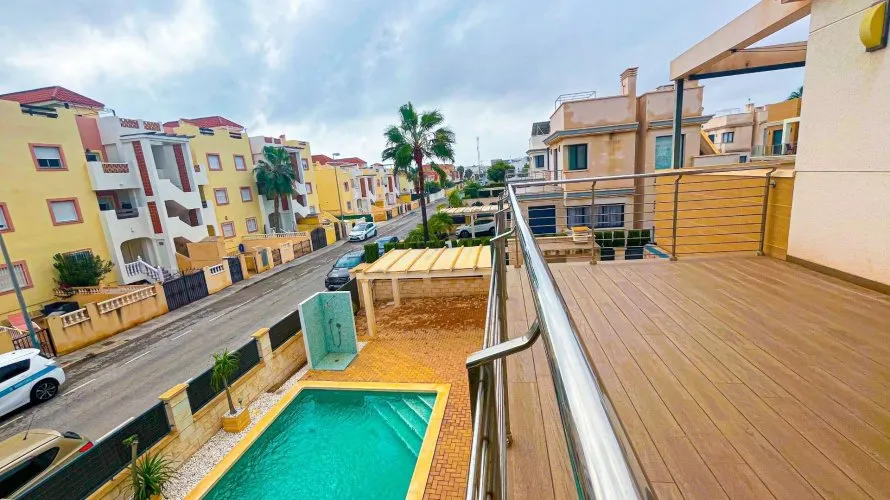 Villa de 5 dormitorios en La Zenia, Spain No. 1324 № 16