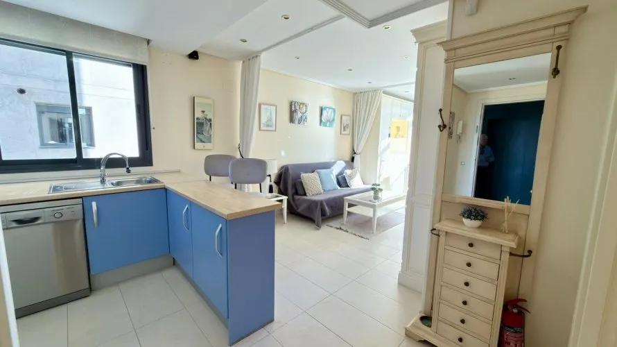 Apartamento de 1 dormitorio en Benidorm, Spain No. 1173 № 2