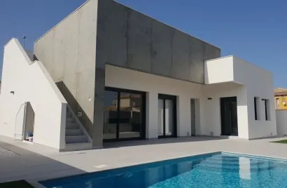Villa de 3 dormitorios en Pinar De Campoverde, Spain No. 358