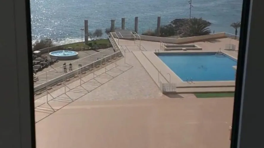 Apartamento de 4 dormitorios en Torrevieja, Spain No. 122 № 14