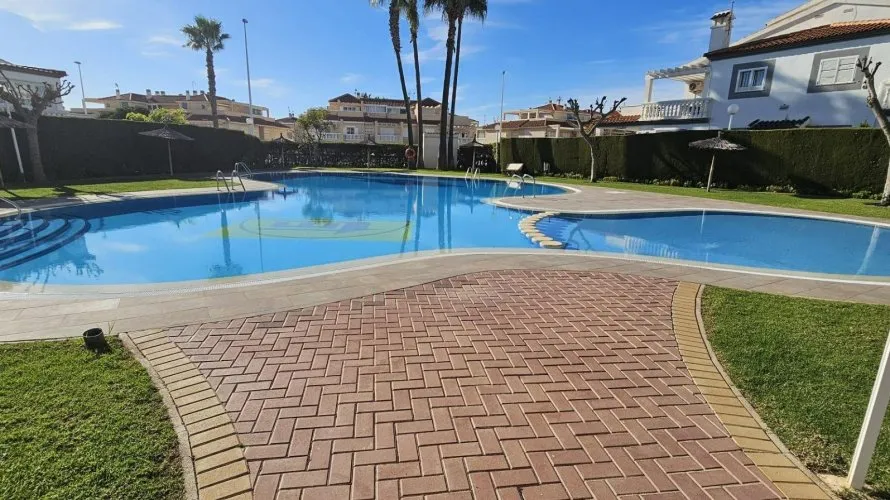 Ático de 4 dormitorios en Torrevieja, Spain No. 673 № 20