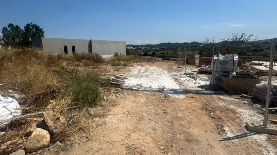 Parcela de en Riba-roja de Túria, Spain No. 1605 № 6