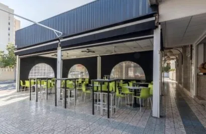 Propiedad comercial de 72m² en Alicante, Spain No. 737