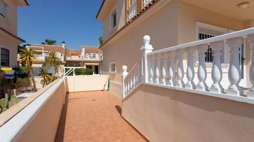 Villa de 180m² en Torrevieja, Spain No. 1557 № 21