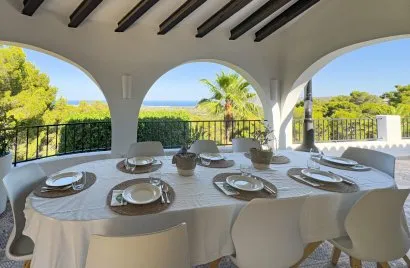 Villa de 3 dormitorios en La Nucia, Spain No. 1231