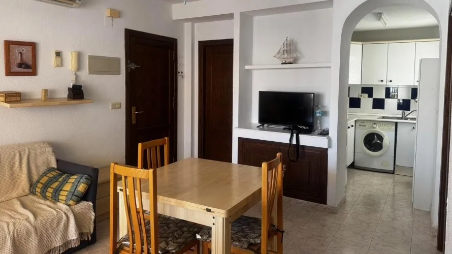 Apartamento de 3 dormitorios en Torrevieja, Spain No. 831 № 9