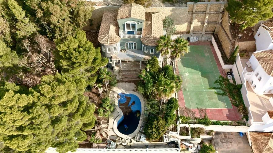 Сasa de 4 dormitorios en Zona Altea Hills, Spain No. 691 № 14