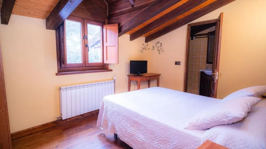 Villa de 8 dormitorios en Lena, Spain No. 1294 № 18