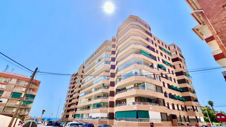 Apartamento de 3 dormitorios en La Mata, Spain No. 142 № 28