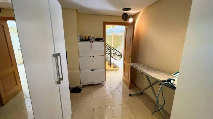 Apartamento de 4 dormitorios en Manises, Spain No. 1369 № 9