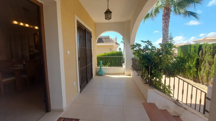 Villa de 3 dormitorios en Ciudad Quesada, Spain No. 510 № 3