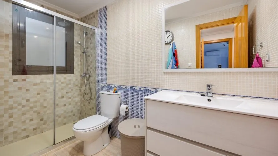 Apartamento de 2 dormitorios en Torrevieja, Spain No. 1424 № 11