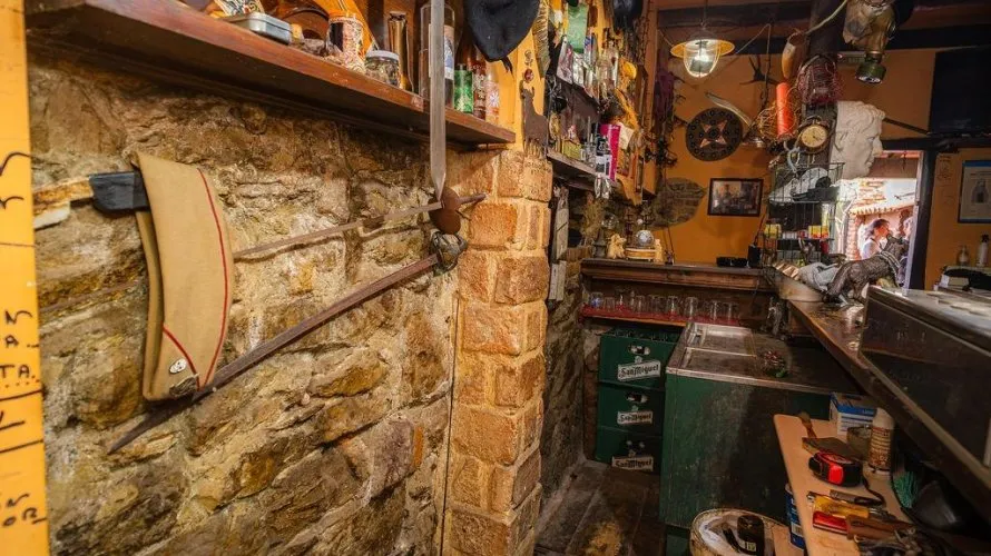 Villa de 8 dormitorios en Lena, Spain No. 1294 № 1