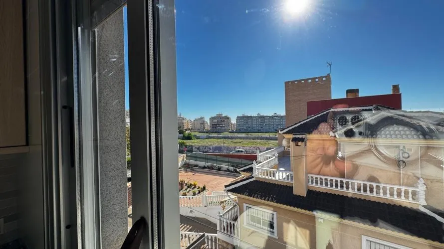 Apartamento de 3 dormitorios en Nueva Torrevieja, Spain No. 1229 № 19