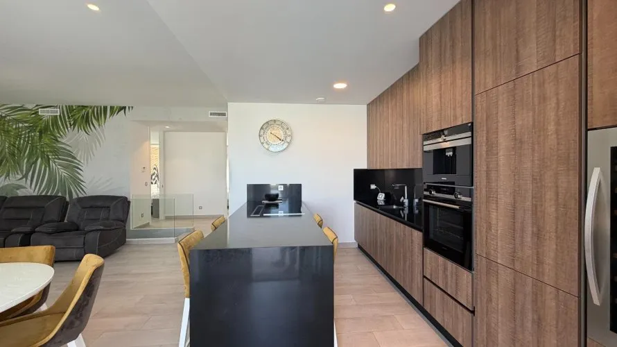 Сasa de 324m² en Finestrat, Spain No. 1474 № 2
