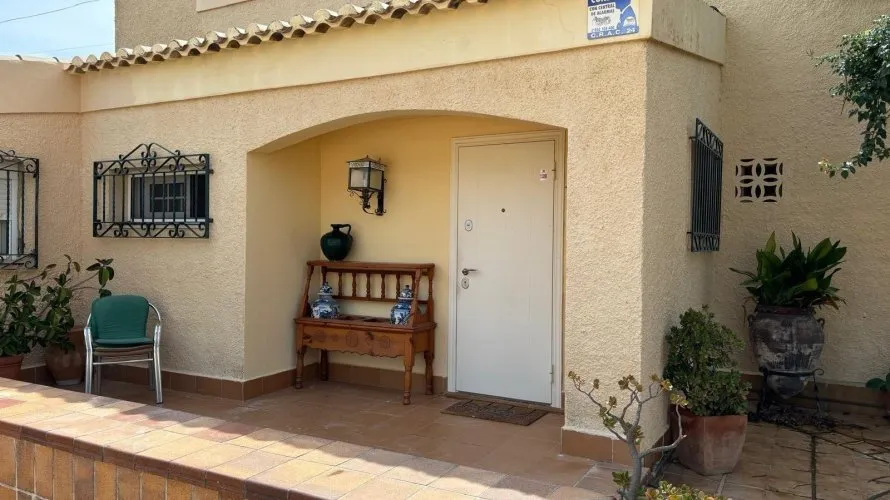 Villa de 4 dormitorios en Torrevieja, Spain No. 764 № 2