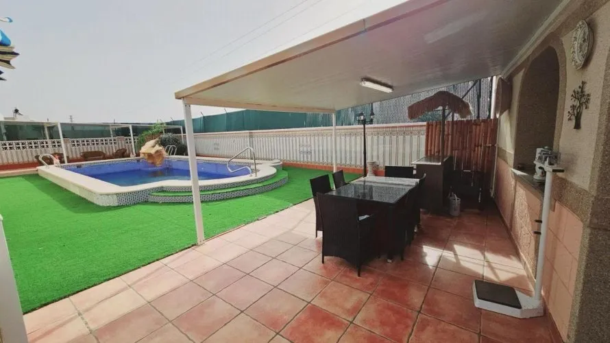 Villa de 5 dormitorios en Torrevieja, Spain No. 750 № 6