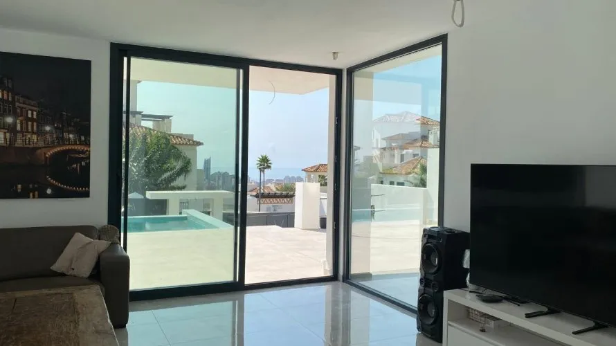 Villa de 6 dormitorios en Finestrat, Spain No. 877 № 19