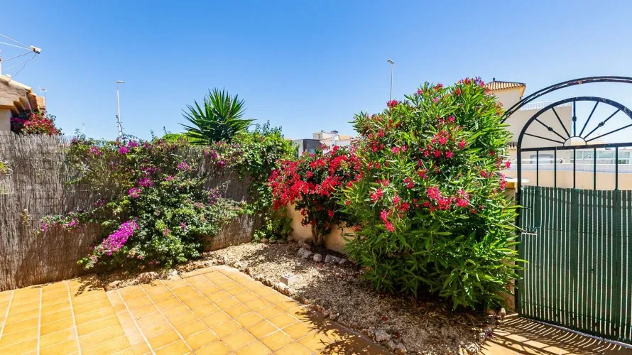 Сasa de 80m² en La Zenia, Spain No. 1418 № 25