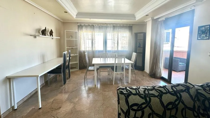 Apartamento de 4 dormitorios en Torrevieja, Spain No. 800 № 3