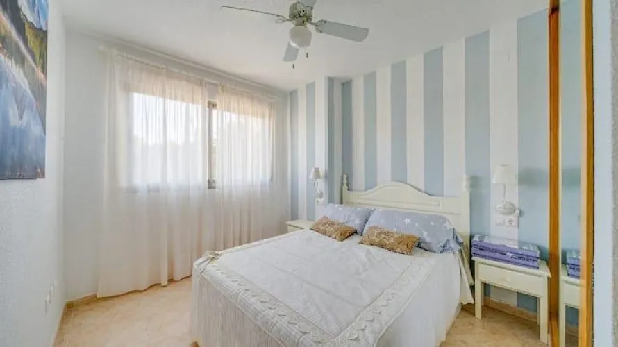 Apartamento de 2 dormitorios en Villajoyosa, Spain No. 946 № 23