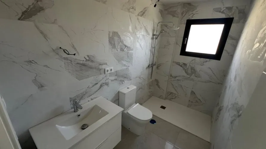 Villa de 5 dormitorios en San Vicente del Raspeig, Spain No. 1164 № 8