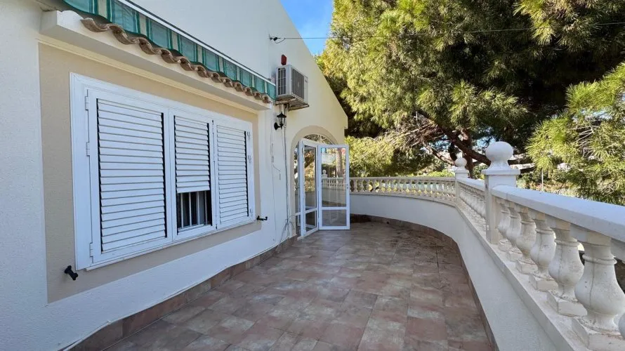 Villa de 3 dormitorios en Cabo Roig, Spain No. 110 № 11